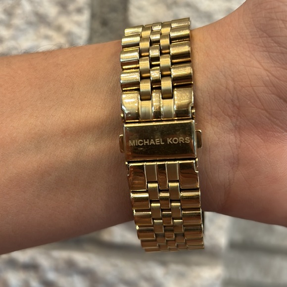 Michael Kors Gold Watch - Picture 2 of 4